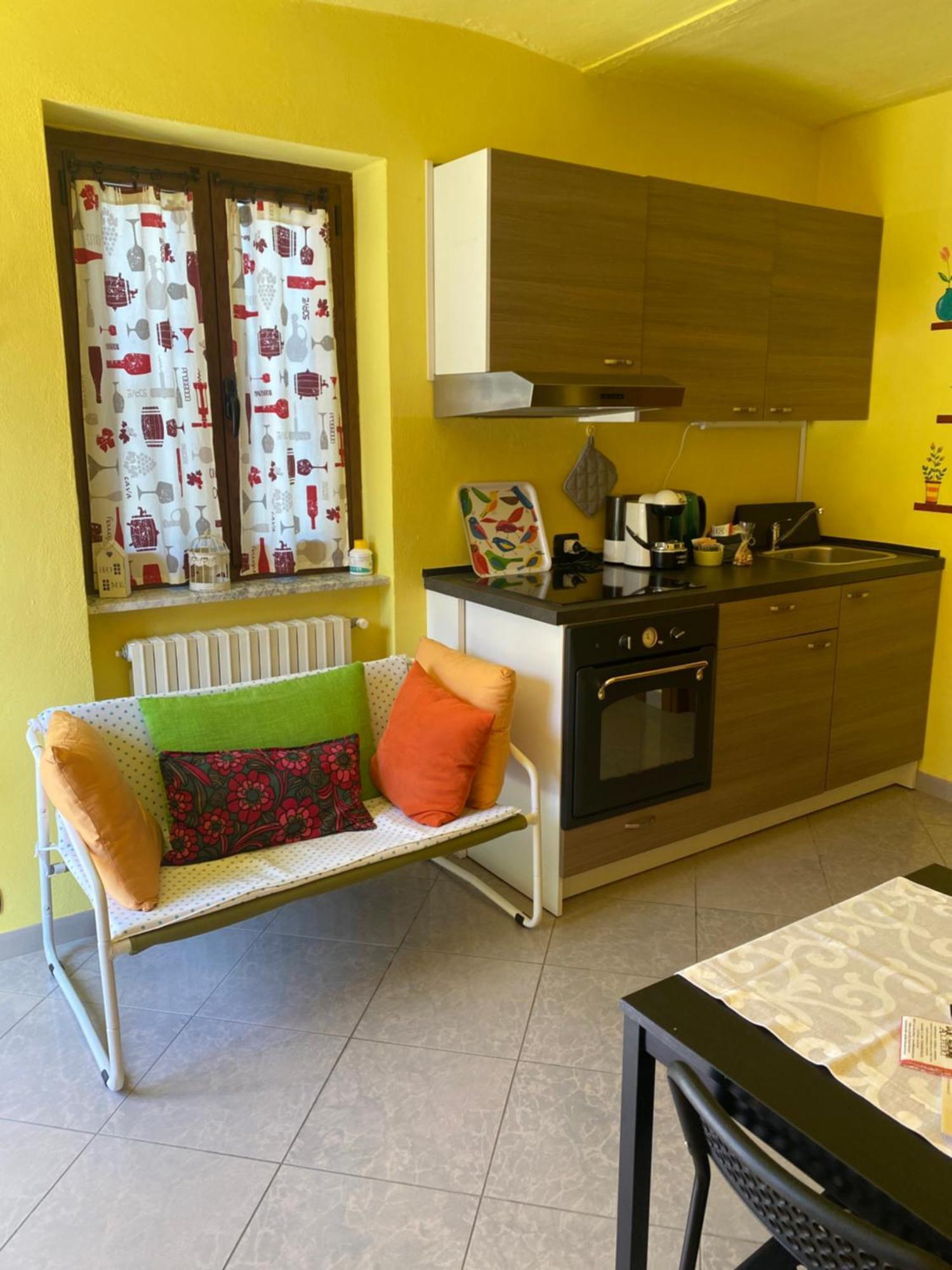 Casa In Langa Apartment อัลบา ภายนอก รูปภาพ
