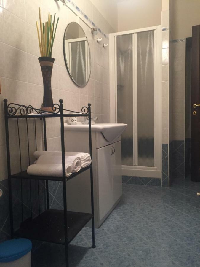 Casa In Langa Apartment อัลบา ภายนอก รูปภาพ