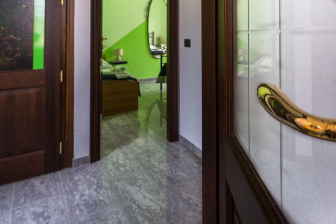 Casa In Langa Apartment อัลบา ภายนอก รูปภาพ