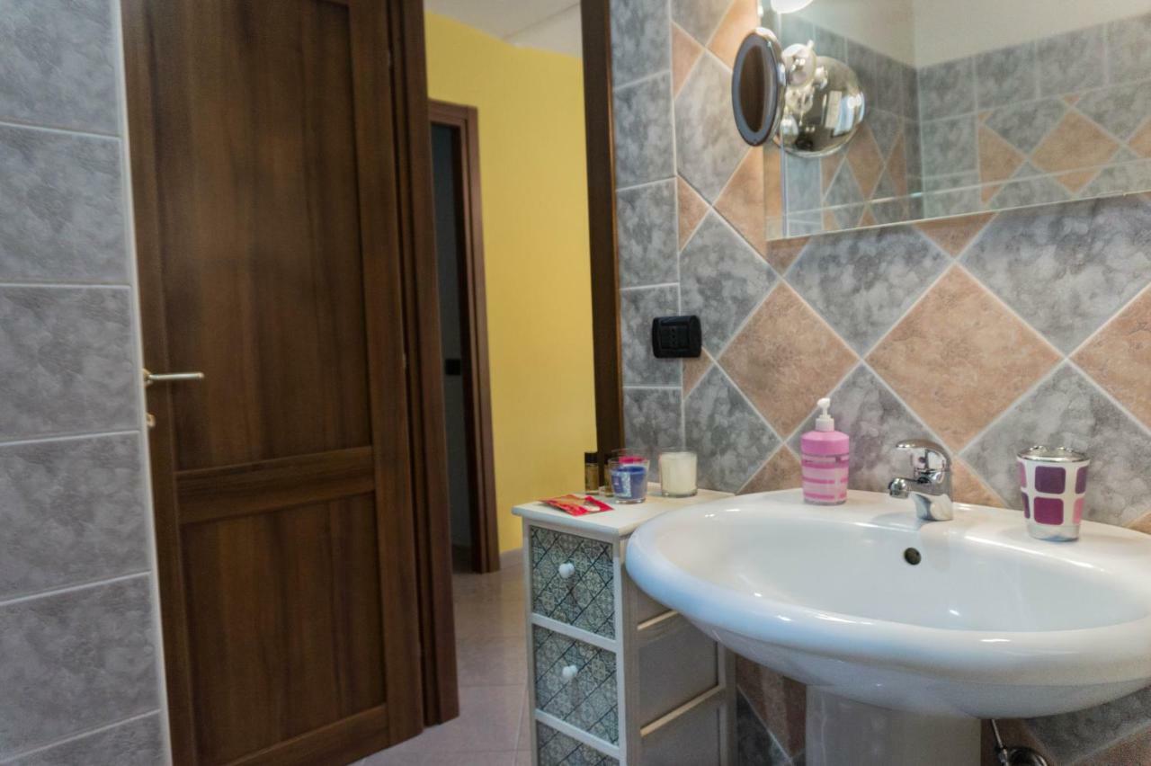 Casa In Langa Apartment อัลบา ภายนอก รูปภาพ