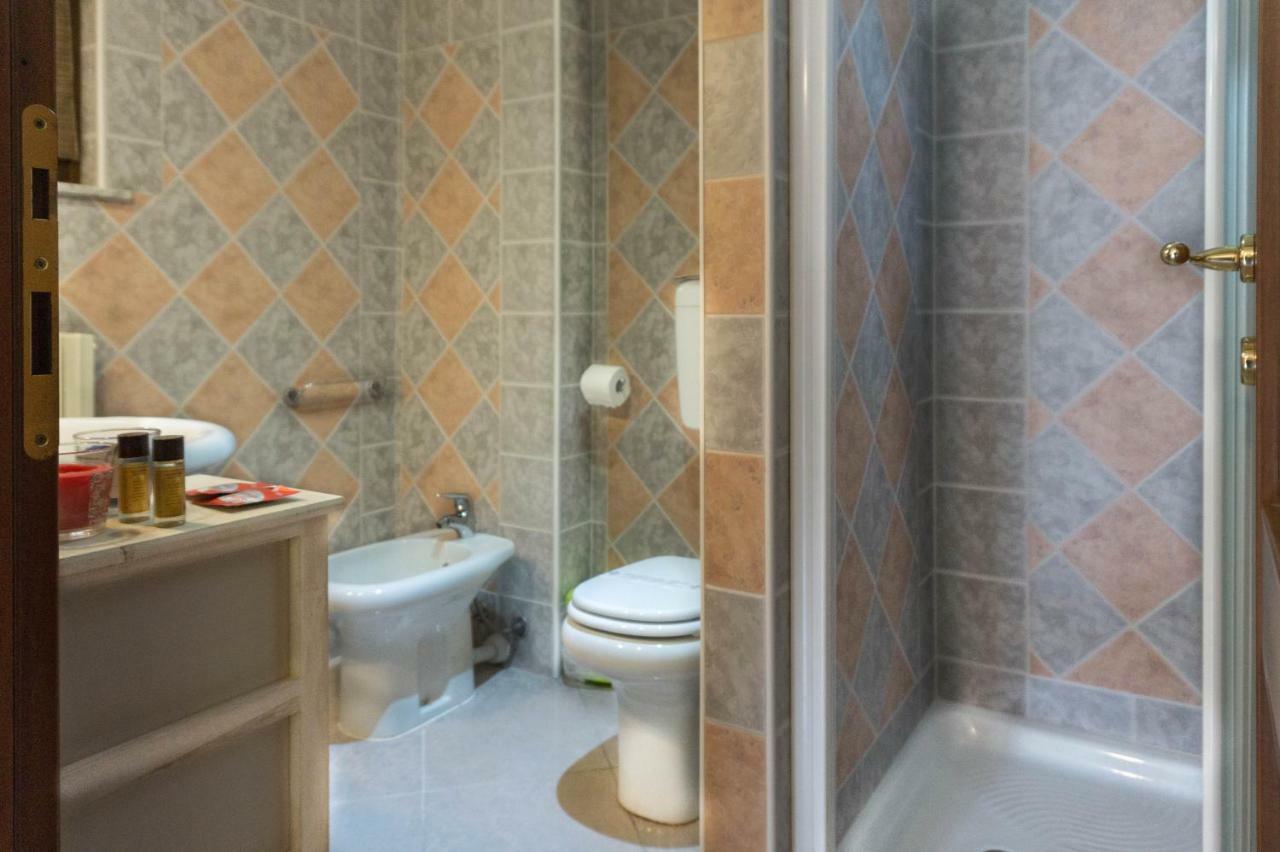 Casa In Langa Apartment อัลบา ภายนอก รูปภาพ